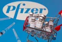 Vaccine Pfizer. Ảnh: Al Jazeera.