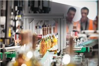 Ngành thực phẩm và giải khát “chạy đua” công nghệ từ nhà máy thông minh