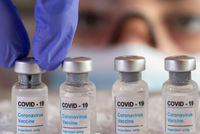 Ba Lan đền tiền cho người tiêm vaccine Covid-19 nếu có tác dụng phụ