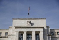 Bên ngoài trụ sở Cục Dự trữ Liên bang Mỹ ở Washington DC. (Ảnh: THX/TTXVN).