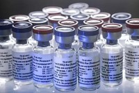 Thế giới chạy đua phát triển vaccine đối phó với biến thể mới của virus SARS-CoV-2. Ảnh minh họa: KT.