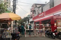 TP.Hồ Chí Minh phong tỏa khu vực Mả Lạng do có ca nhiễm COVID-10. (Ảnh: Hồng Giang/TTXVN).