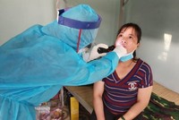 Lực lượng y tế đang khẩn trương phong tỏa diện hẹp để truy F1 đối với những người tiếp xúc với ca bệnh.