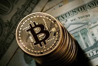 Giá Bitcoin hôm nay ngày 1/3: Bật tăng "thần kỳ" sau khi chạm đáy 43.000 USD, Bitcoin thắp lên hy vọng cho các nhà đầu tư