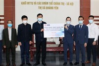 Thị xã Quảng Yên tổ chức tiếp nhận 100 triệu đồng tiền ủng hộ địa phương phòng, chống dịch Covid-19.