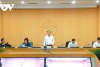 Ông Chử Xuân Dũng, Trưởng Ban Chỉ đạo phòng chống Covid-19 Hà Nội chủ trì phiên họp trực tuyến.