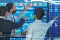 Từ đầu tháng 4 tới nay, khối ngoại có động thái mua ròng. Ảnh: Shutter Stock.