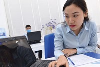 Tuy là lực lượng quan trọng trên thị trường chứng khoán, nhà đầu tư nhỏ đang bị đối xử bất bình đẳng về quyền tiếp cận thông tin.