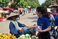 Nhận BHXH một lần, người lao động sẽ mất đi cơ hội hưởng lương hưu và được cấp thẻ BHYT miễn phí khi hết tuổi lao động.