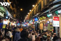 Hà Nội tiếp tục hạn chế các sự kiện, hoạt động tập trung đông người không cần thiết để bảo đảm phòng chống dịch Covid-19.