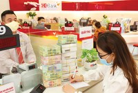 Năng lực trả nợ và tính hiệu quả trong hoạt động vay vốn của khách hàng là hai yếu tố cần giám sát.