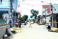 Phong tỏa 5 thôn tại xã Quỳnh Lập khi có một trường hợp dương tính với Covid-19 (Ảnh: KT).