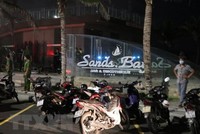 Vụ cháy xảy ra dưới tầng hầm Sandr Bay đường Độc Lập, phường 9, thành phố Tuy Hòa, tỉnh Phú Yên. (Ảnh: Phạm Cường/TTXVN).
