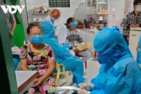 Đầu bếp khách sạn Sheraton mắc Covid-19, Long An họp khẩn