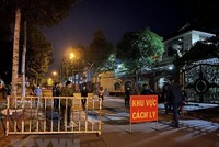 Một phần Khu dân cư Hiệp Thành 3, phường Hiệp Thành, thành phố Thủ Dầu Một, tỉnh Bình Dương phong tỏa ngay trong đêm 30/5. (Ảnh:TTXVN).