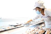 Tình hình dịch bệnh đang trong tầm kiểm soát khiến sức cầu nội địa vẫn bình ổn.