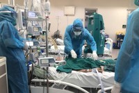 (Điều trị bệnh nhân COVID-19 nặng)