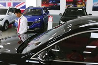 Trong bối cảnh sức mua giảm, ngành ô tô đối diện nhiều khó khăn.