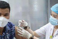 Điều các doanh nghiệp đang mong mỏi là “phủ sóng” vắc-xin cho người lao động.