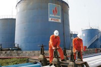 Nguồn cung xăng dầu trong nước đang dư thừa, tồn kho cao.