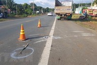 Một vụ tai nạn giao thông trên Quốc lộ 14. (Nguồn: TTXVN).