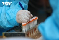 Bộ Y tế yêu cầu xét nghiệm thần tốc nhằm sớm kiểm soát dịch.