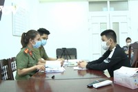 Đối tượng Lê Thanh Phụng tại cơ quan công an.