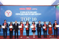 Top 10 Thương hiệu mạnh Việt Nam năm 2020 - 2021 có tên các thương hiệu: Viettel, Vietcombank, VietinBank, Techcombank, VinGroup, Masan, Vinamilk, VNPT, SunGroup và Masterise Homes.
