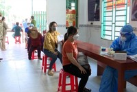 Tiêm vaccine cho người dân phường Long Bình, TP.Biên Hòa (Ảnh: CDC Đồng Nai).