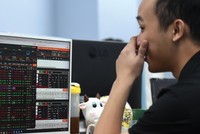 Thời gian qua, nhiều mã chứng khoán mang tính đầu cơ tăng giá mạnh, vượt xa định giá doanh nghiệp