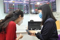 Trên thị trường chứng khoán có rất nhiều room phím hàng, trao đổi thông tin được lập ra, thu hút hàng nghìn thành viên.