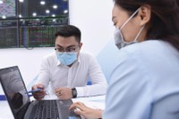 Cổ phiếu ngành ngân hàng đang chiếm khoảng 25% giá trị vốn hóa và 15% giá trị giao dịch toàn thị trường.