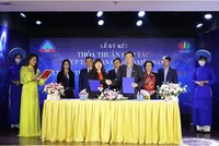 Bà Nguyễn Thị Minh Nguyệt – Chủ tịch HĐQT của TSC và ông Nguyễn Khắc Thảo – Phó chủ tịch HĐQT, Tổng giám đốc Dabaco ký thỏa thuận hợp tác ngày 20/1 tại Hà Nội.