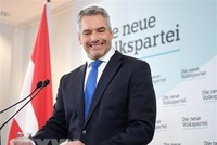 Thủ tướng Áo Karl Nehammer. (Ảnh: AFP/TTXVN).
