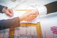 Cỗ xe M&A duy trì tốc độ cao