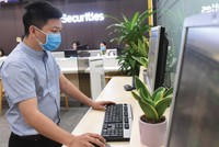 Những biến số thị trường tháng 3 làm đau đầu nhiều nhà đầu tư.