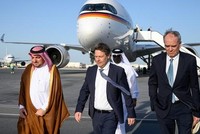 Bộ trưởng Kinh tế Đức Robert Habeck thăm Qatar. (Ảnh: DPA).