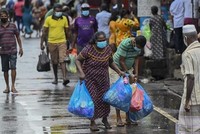 Sri Lanka hiện không đủ ngoại tệ để nhập khẩu hàng hóa thiết yếu. (Ảnh: AFP/TTXVN)