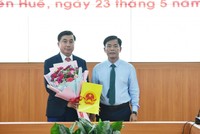 Ông Nguyễn Văn Phúc (trái) được bổ nhiệm giữ chức Giám đốc Sở Du lịch Thừa Thiên Huế.