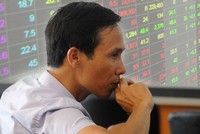 TTCK có quá nhiều bài học về câu chuyện “lên cao tít, rơi mất hút” của cổ phiếu đầu cơ.