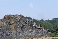 Mỏ đá ở Nam Đông bị UBND tỉnh yêu cầu dừng hoạt động đầu năm 2022. Ảnh: Phước Tuần.