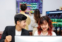 Động thái mua vào của cổ đông nội bộ thường tạo hiệu ứng tâm lý tích cực với cổ đông, nhà đầu tư. Ảnh: Dũng Minh.