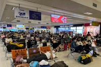 Cục Hàng không Việt Nam vừa ban hành Chỉ thị về tăng cường bảo đảm trật tự, an toàn giao thông và chống ùn tắc tại các cảng hàng không trong dịp cao điểm hè năm 2022.