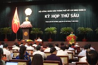 UBND TP.HCM cho rằng trong bối cảnh hiện nay đòi hỏi cần thiết phải có một nghị quyết mới thay thế Nghị quyết 54, qua đó tạo điều kiện khơi thông nguồn lực phát triển Thành phố trong giai đoạn tới. Ảnh: Trọng Tín.