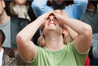 Có nên ôm tiền và đứng ngoài thị trường khi thị trường giảm sâu?