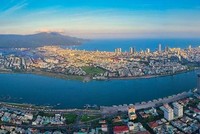 TP. Đà Nẵng đang quyết liệt triển khai công tác xây dựng Quy hoạch TP. Đà Nẵng thời kỳ 2021 - 2030, tầm nhìn đến năm 2050 với những định hướng lớn về phát triển hạ tầng, dịch vụ logistics. Ảnh Huỳnh Văn Truyền.