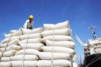 Ngày 23/9, Bộ Công thương tiến hành đấu giá hạn ngạch nhập khẩu 113.000 tấn đường năm 2022.