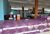 Công an Long An tạm giữ hàng ngàn chai rượu ngoại nhập lậu.