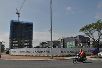 Trên địa bàn TP.Đà Nẵng đang triển khai xây dựng nhiều dự án chung cư cao cấp.