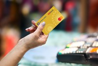 Siêu thẻ 4 trong 1 HDBank Petrolimex, lựa chọn mới cho người dùng thẻ